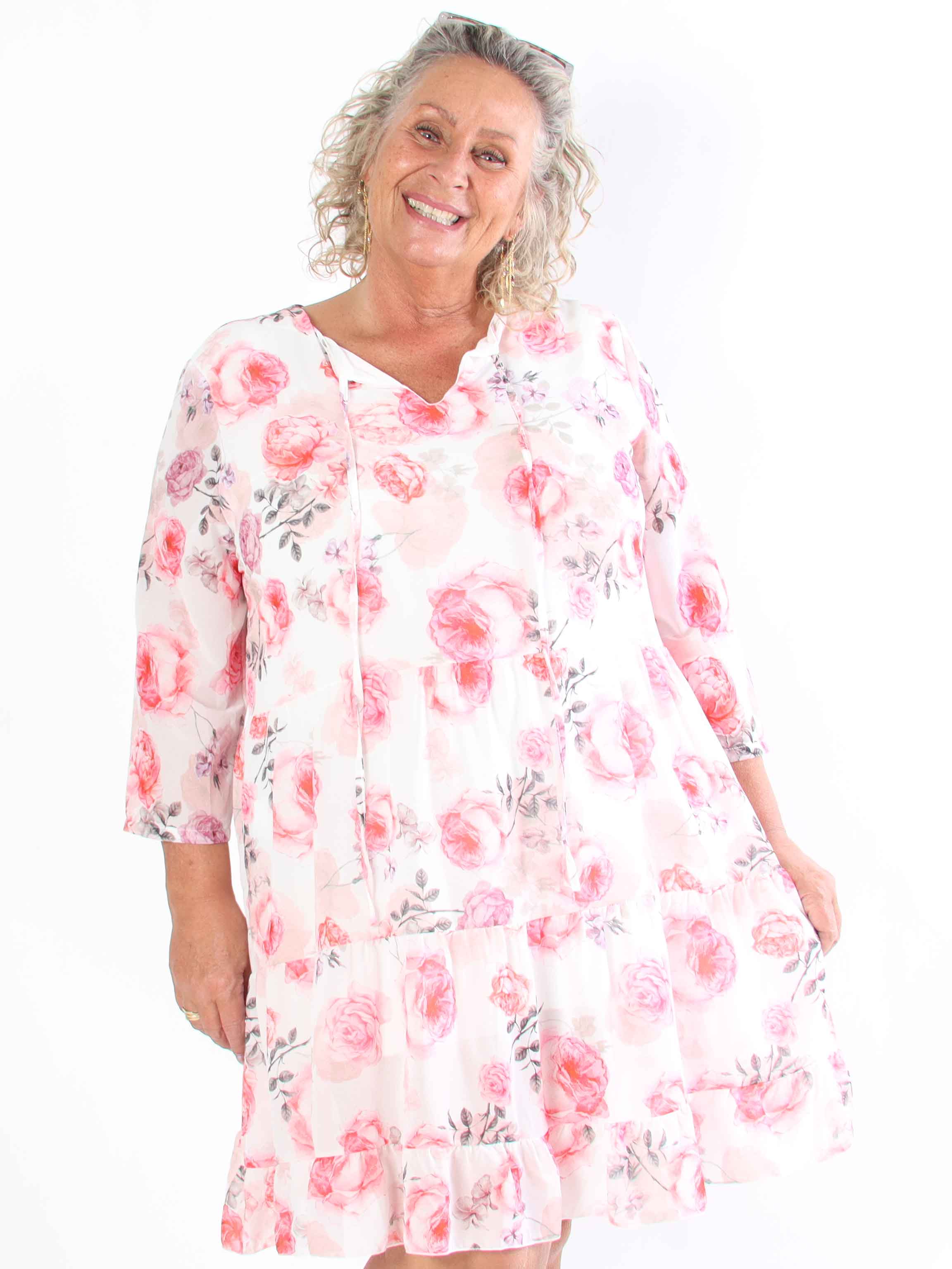 Stella - Blommig chiffongklänning med underkjol i viskos